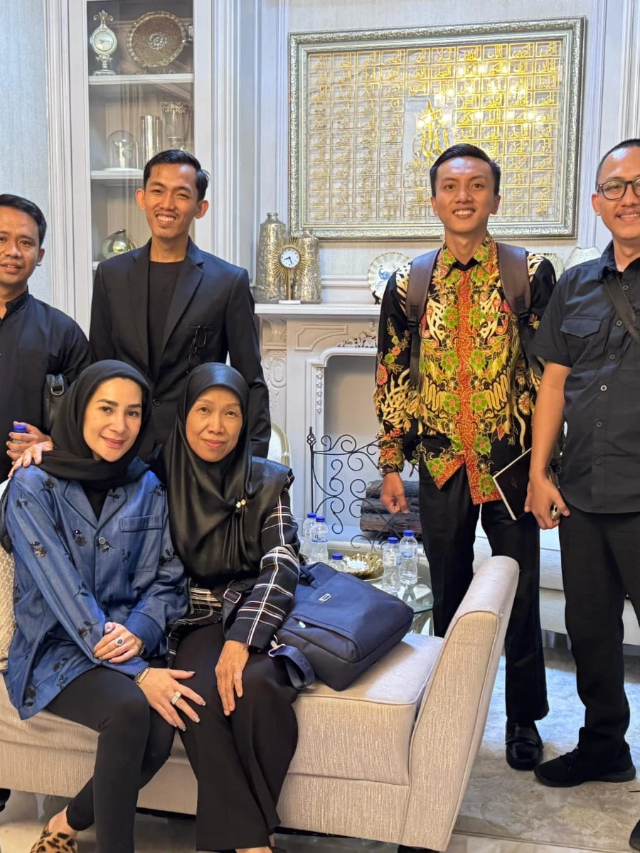 Galeri Foto JLC 40